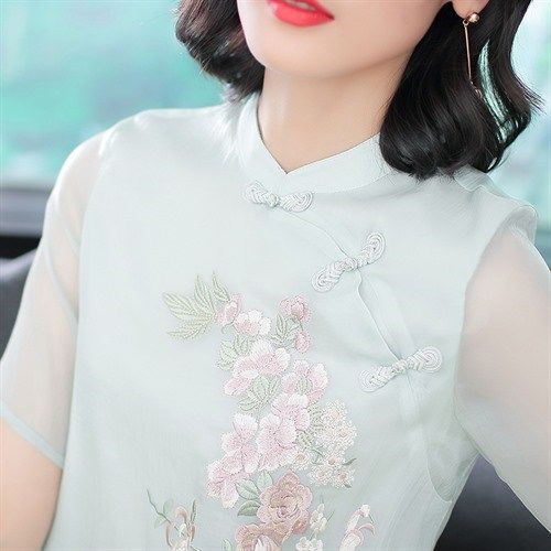 小衫打底裤太丑,7080后千万别穿!新款秋裙上新,洋气显气质