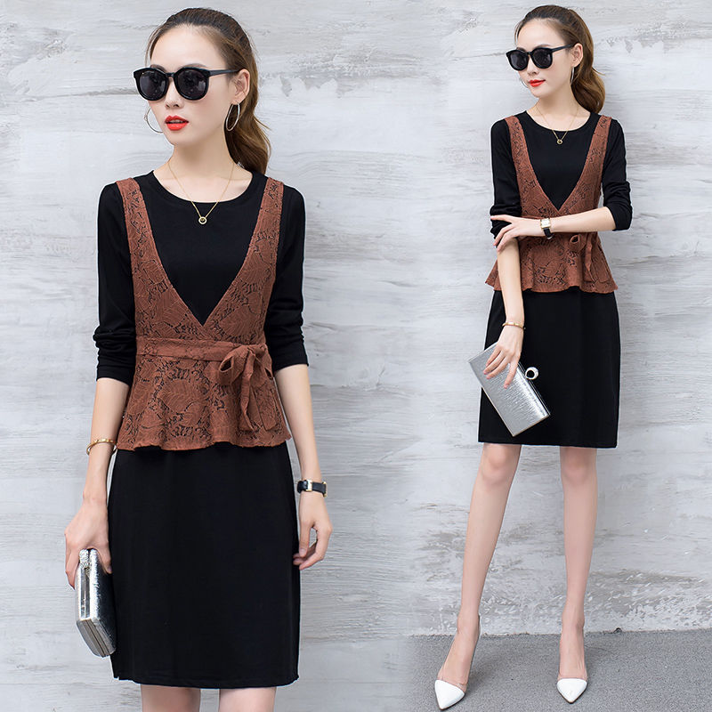 天气将转凉，打底裤扔了吧!40岁老婆换上时髦套装，美的认不出