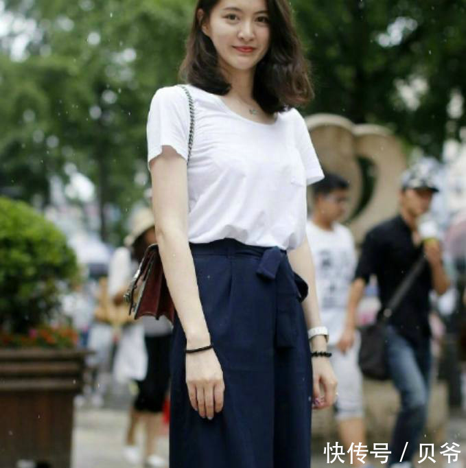 街拍美女，小姐姐，看一眼就让你欲罢不能，你喜欢哪个