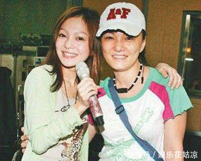 毛晓彤爸爸聊天记录曝光：想开记者会绊倒女儿，网友：有良心的媒