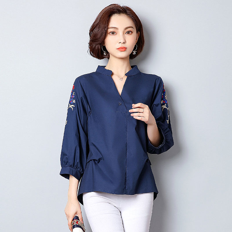 这减龄衫一上市就火了，一款比一款嫩得慌，四五十岁女人穿，特美