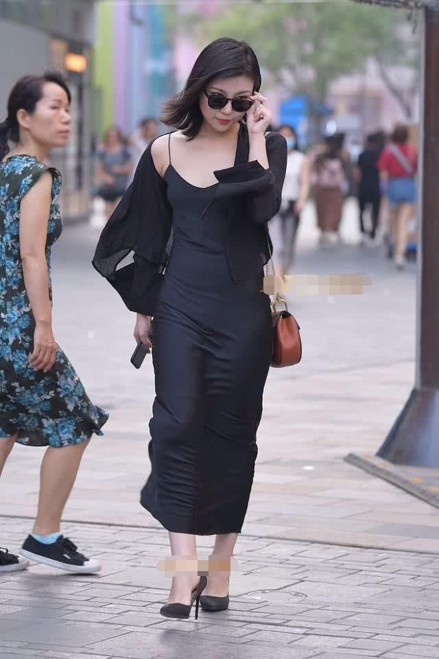 七夕如果你女朋友穿一身修身裙,你会不会在女神面前失态?