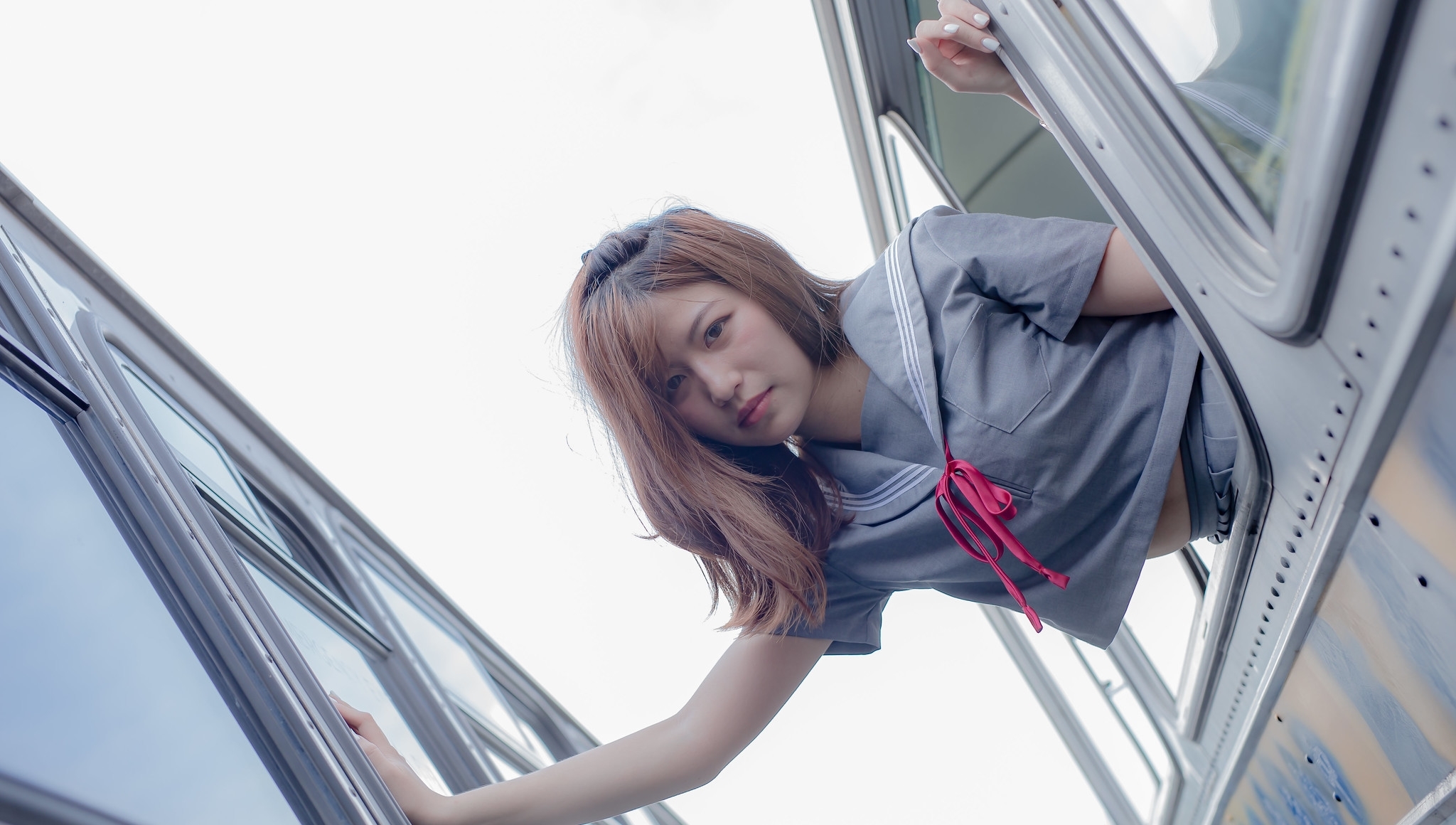  [写真]美女写真图集第56期：靓丽美女林温蒂校服写真上