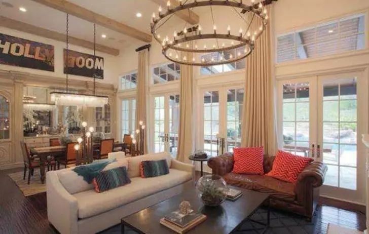 乐活家 | 买房当买包的金小妹,家里藏着夏日降温5度的秘密