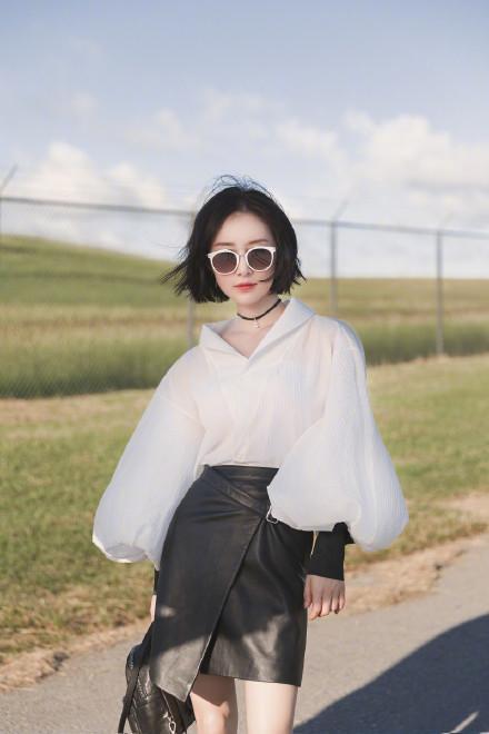 29岁舒畅剪短发，头发越剪越短颜值越来越高，网友：“逆生长”