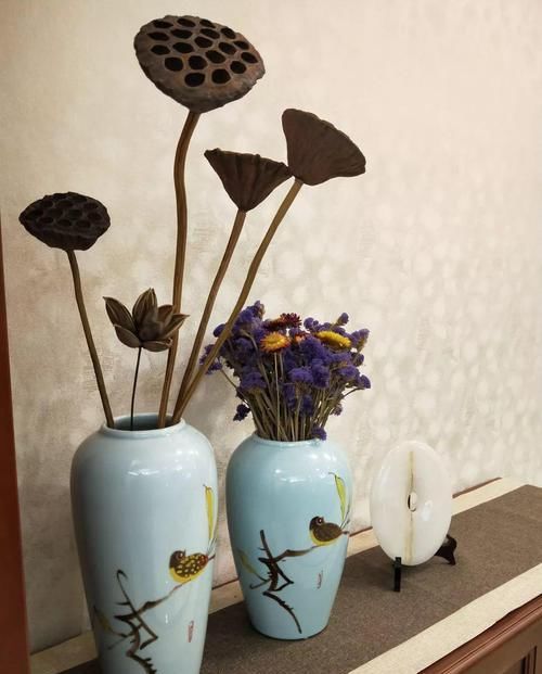  『全家人』路边野草拽一把，插在瓶里，全家人都喜欢！