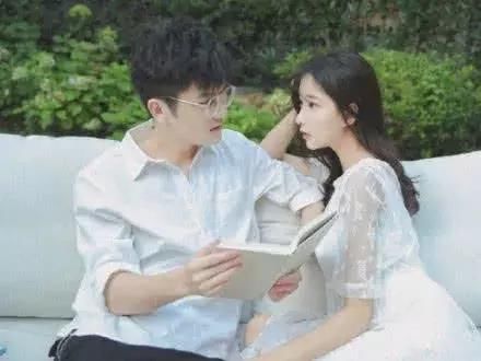 明星在七夕钱分手，他们公布了恋情，网友：谁注意王俊凯的祝福？