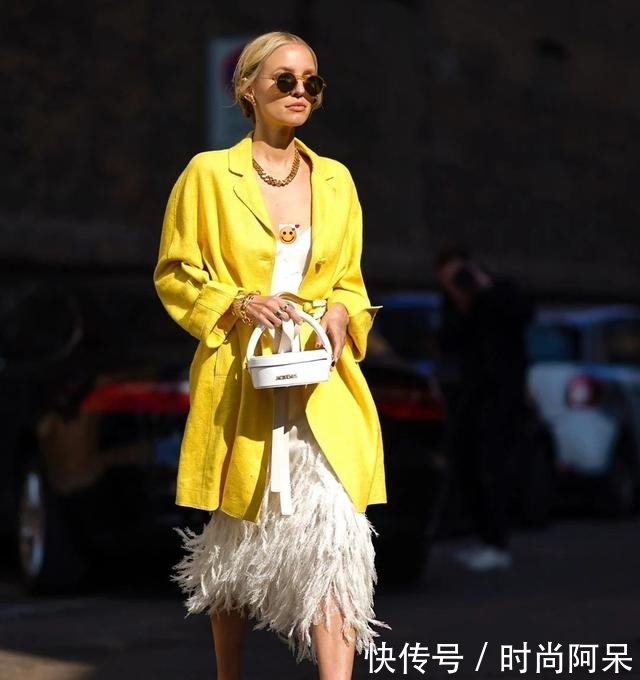 『你好』薄外套加仙女裙才是春天的打开方式,显瘦又显高,让你好看到爆