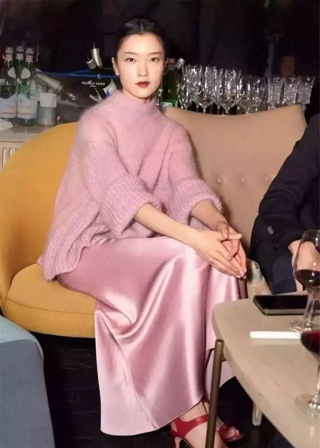 [半身裙]初春必需的五条半身裙，爱美丽的你能提前准备了！
