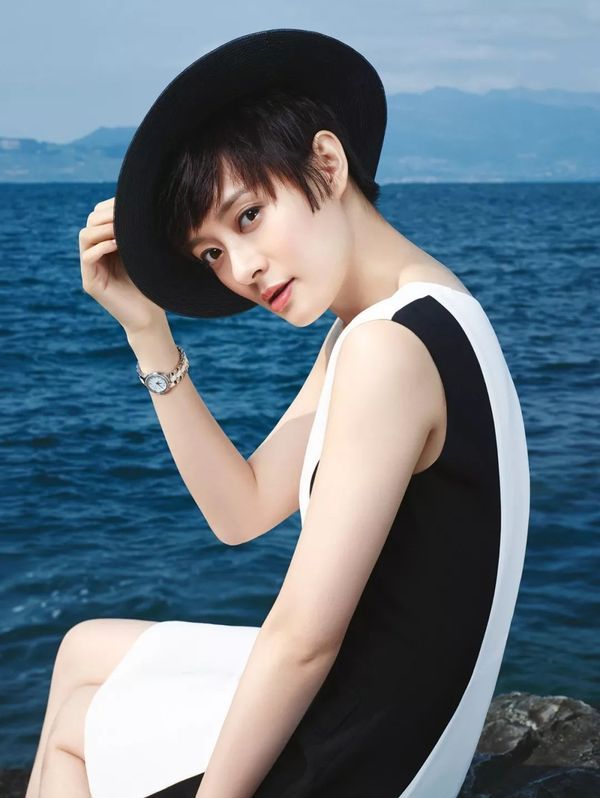 孙俪出门走一圈竟然晒伤手臂？