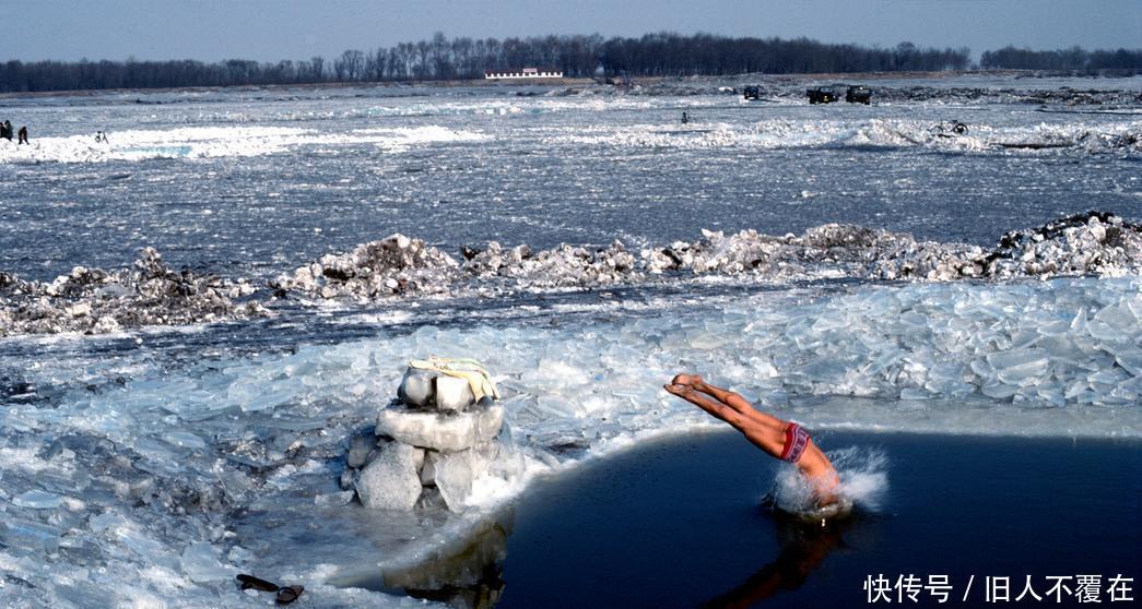 日本摄影大师拍摄的老照片  1981年冬天的黑龙江
