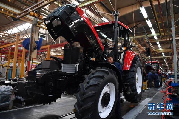 立足本土 开拓海外——中国最大农机企业唱响“东方红”