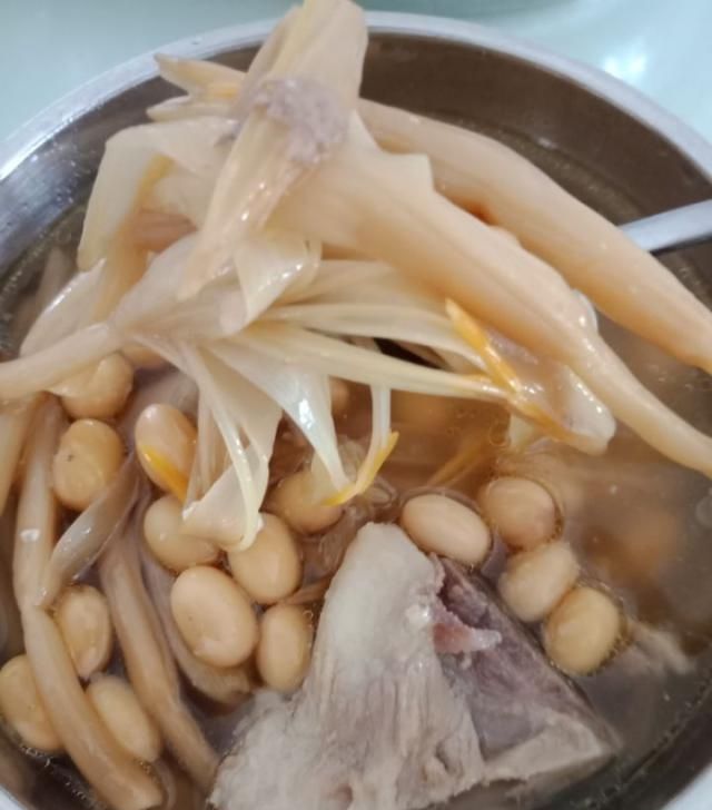  [必不可少]它是天然“黄体酮”，隔三差五吃，皮肤紧致，素颜都很美
