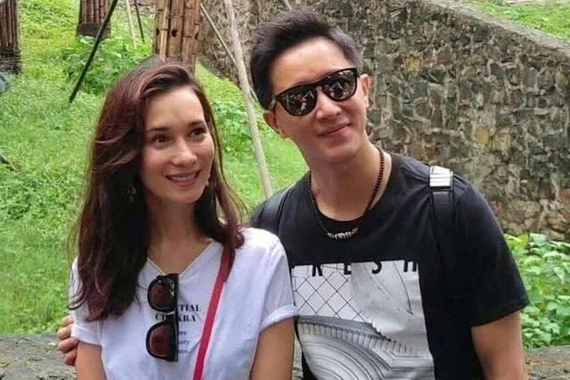 韩庚结婚伴郎伴娘