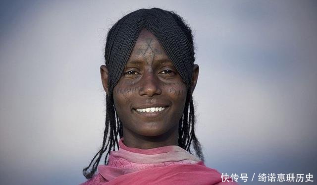  『偏见』纹身的人不可怕！可怕的是有偏见的人