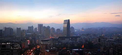  【gdp】浙江嘉兴的2019年前三季度GDP出炉，追上云南昆明还需多