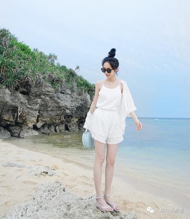 简单穿也能很好看!必学的夏日女生清爽白色系经典风格穿搭