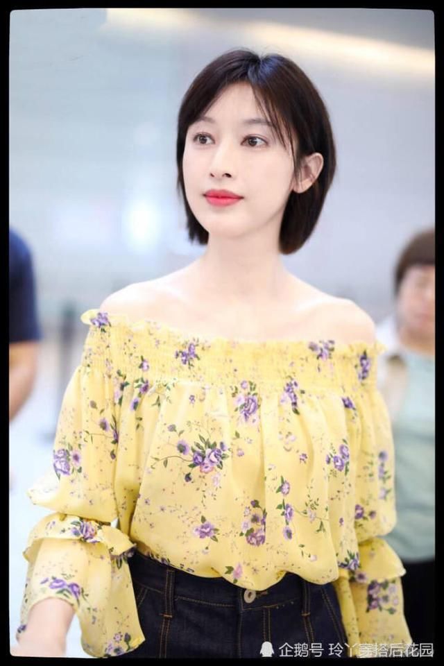 张俪嫌超短裙太紧,特意剪开一道口子,网友:女神也疯狂!