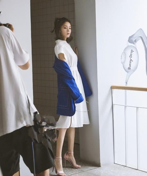 陈瑶对自己真狠!脚踩10cm细针高，脚尖脚背都垂成一条直线了!