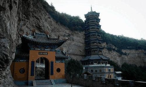 中国最神秘寺庙：藏15座“肉身佛像”，专家鉴定“大有来头”！