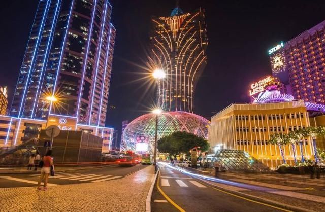 中国5大不夜城:长沙碾压三大一线城市,西安年轻人太“疯狂”