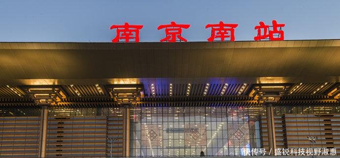 亚洲最大的火车站，占地70万平方米，足足有28个候车厅，在哪里