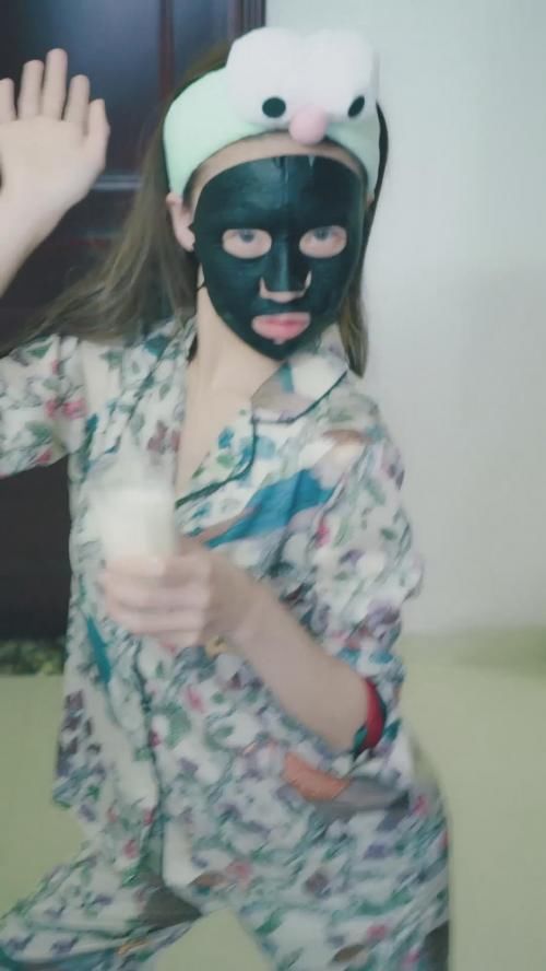 没了滤镜，没了浓妆，抖音女神沉迷马丁沐浴露