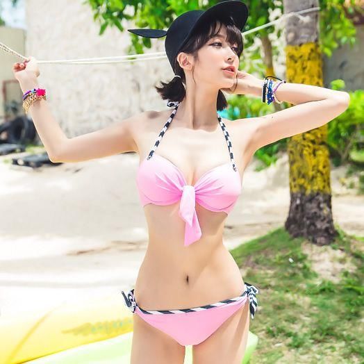 泳衣，突出了小姐姐性感与时尚魅力！