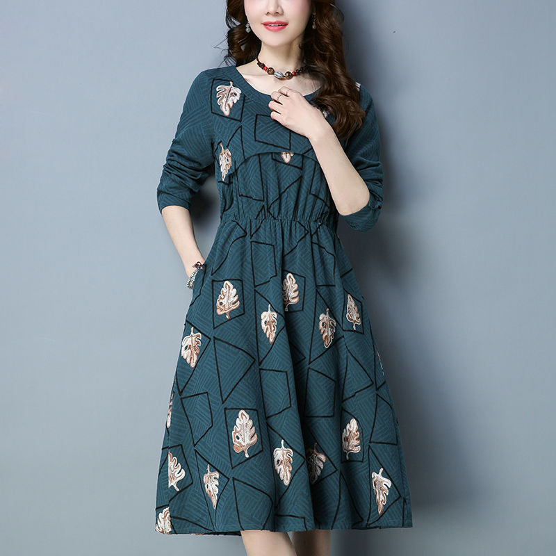 气质棉麻连衣裙，清新脱俗，让你的美而不腻