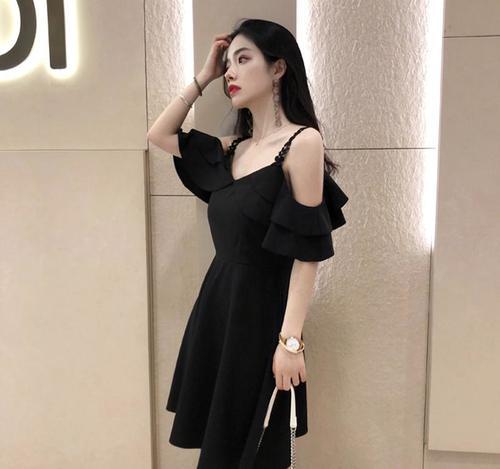 时尚轻奢小黑裙，潮流街头，气质宴会，show动吸睛超有范