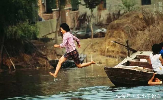  #美女#1988年中国老照片： 图3已经没有了、图6美女爱屌丝、图7