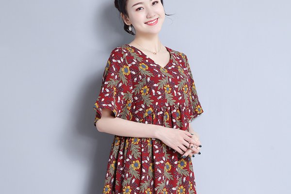 A字裙，行走间突出显瘦优雅的气质