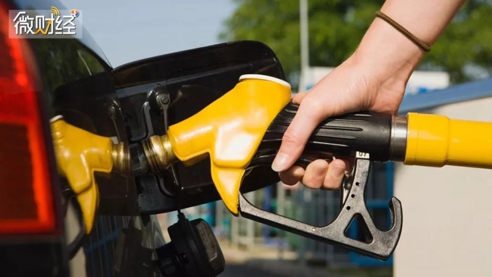 【视频】年内油价第10次上调!全球原油市场趋紧,未来续涨恐无法