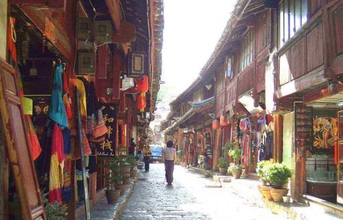 云南最有名的古镇，游客日渐稀少降价30元，游客：免费都不去！