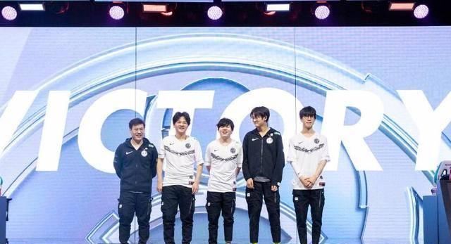 lol第一解说小智