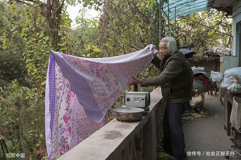  养老金■养老金新消息，领取方式和标准已经更新，退休老人有福了！