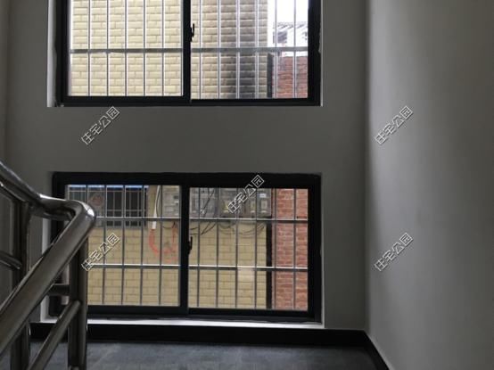  「建起」父母监工、弟弟装门窗、妹夫买建材，50万建起4层农村新