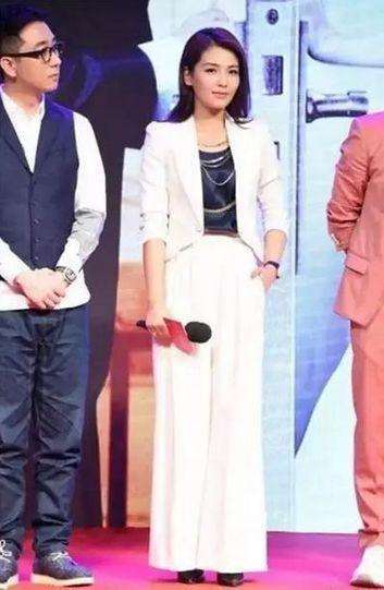 为何刘涛不是长裙就是长裤？看完这张照片就知道是什么原因了