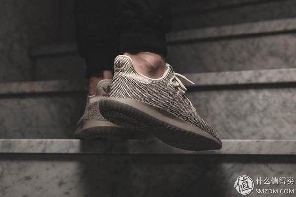 值鞋控VOL.74:打造秋冬感，“吃土＂配色运动鞋来袭!