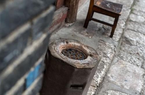  [冬天]不准烧煤取暖，农民冬天怎么过？农民提出3个问题，专家哑