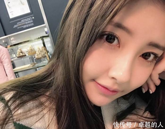 王思聪前女友被传整容还缺钱, 本人发微博证实“确实”穷困潦倒