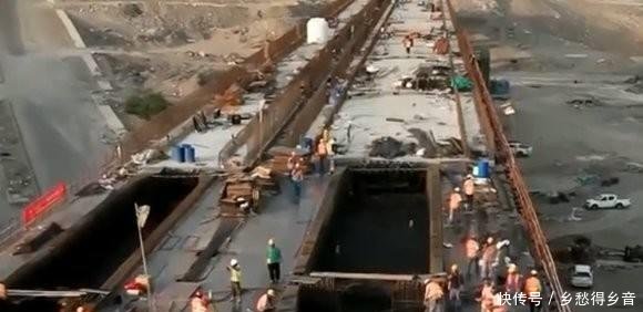  高铁■全球首条沙漠高铁，总投资1100亿元，不在中国却由中国人