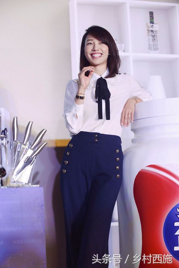 白百何几天不见瘦成一道闪电,网友:看来拍戏是真累!