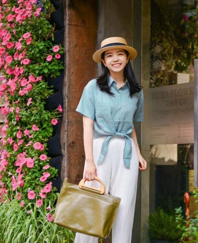  『时光』原来穿搭真能让女人变精致,三木博主的优衣库搭配,美的惊艳时光