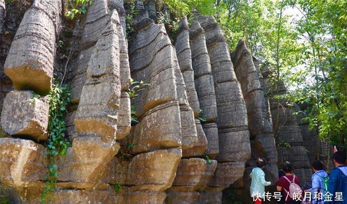 【相媲美】能跟云南石林相媲美,整个景区像一只大葫芦,自然景色十分迷人!