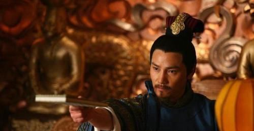 『小姐姐』牛仔裤个性百搭不挑身材,破洞帮打造靓丽造型,休闲提气质!