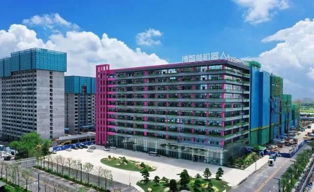  『龙头』“龙头房企”最新财报透露出中国三大趋势变化