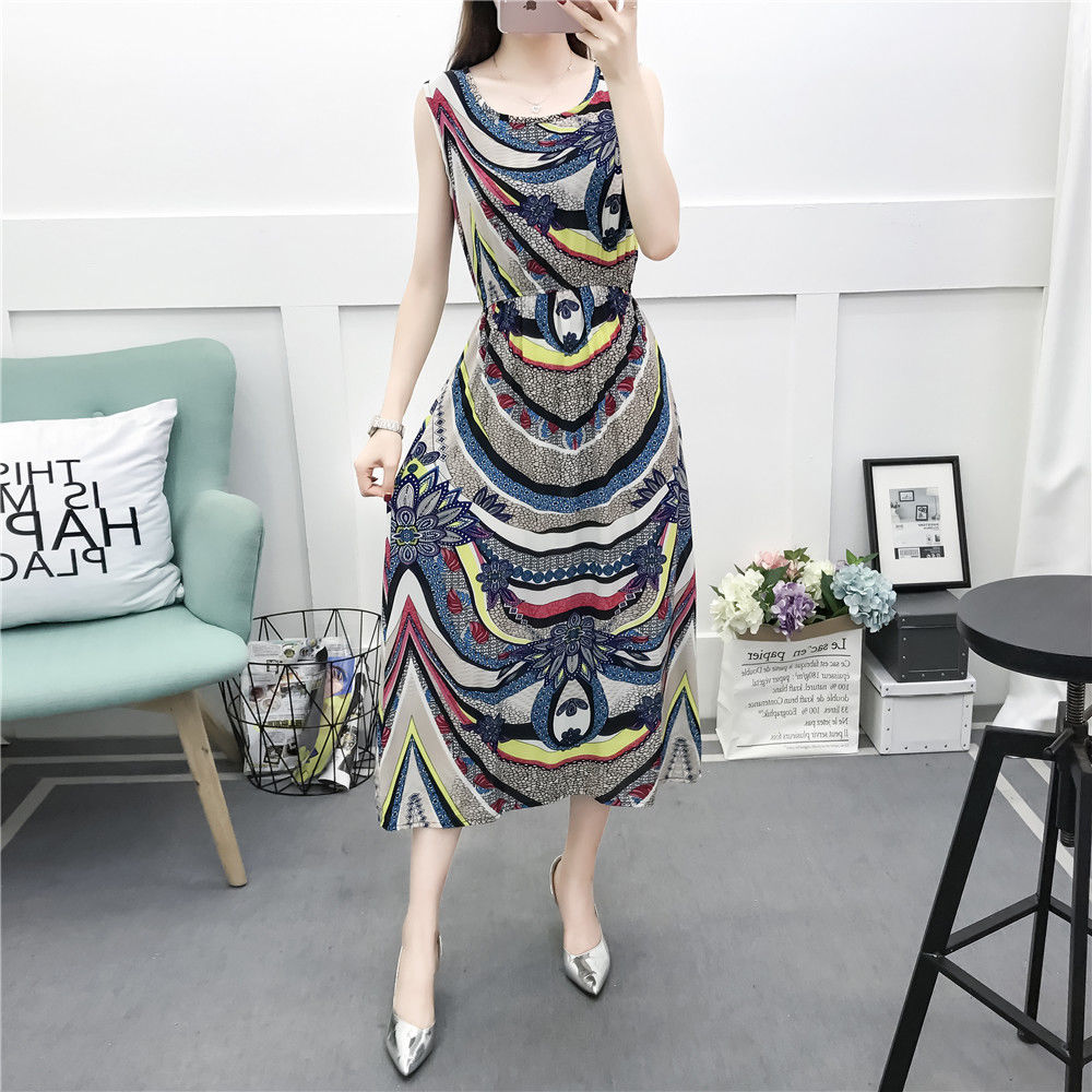 怪不得男朋友都去海滩，现在都敢这么穿，真受不了看一眼又一眼