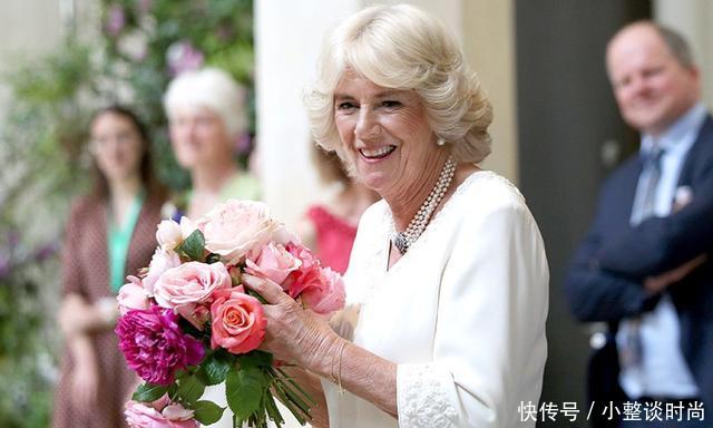 卡米拉没有戴安娜美貌容颜,但并不妨碍卡米拉有一颗爱美心!!