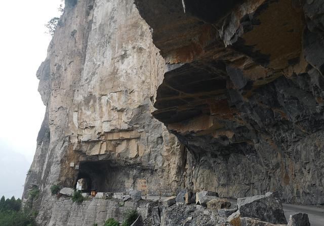 探访山西井底村挂壁公路，最后一条可自驾通行且不收费的挂壁公路